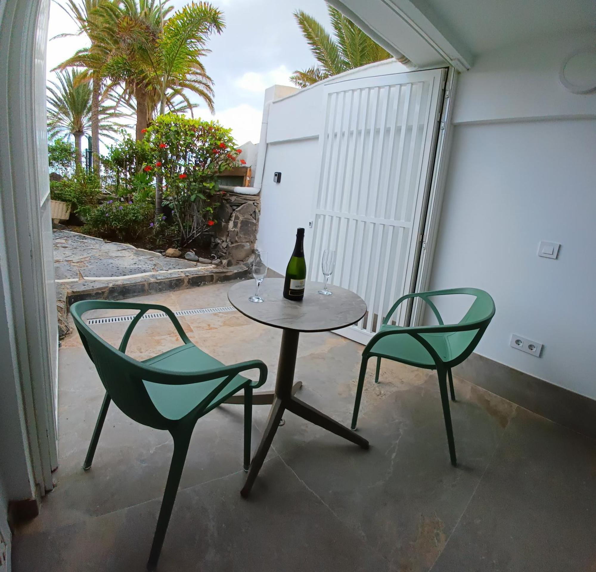 Bungalow Uno - Front Line Of Ocean San Bartolomé Dış mekan fotoğraf